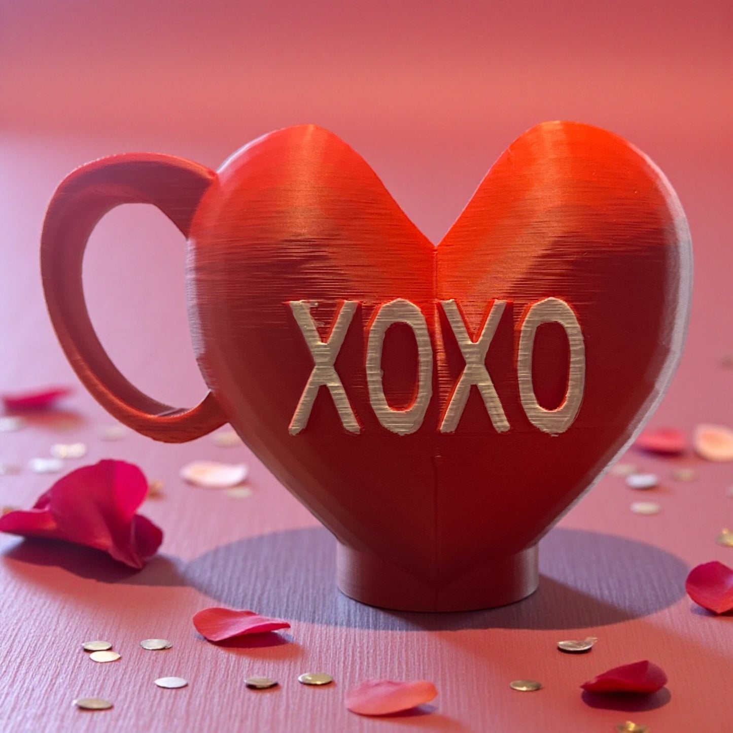 3d printed XOXO holiday heart skinny can holder